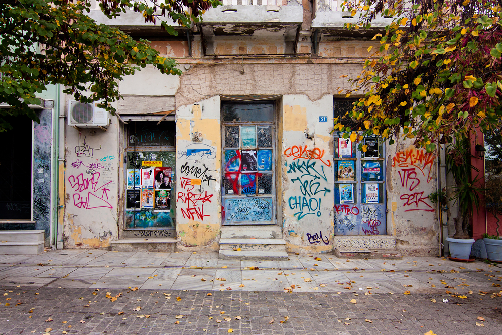 effacer un graffiti sur sa façade